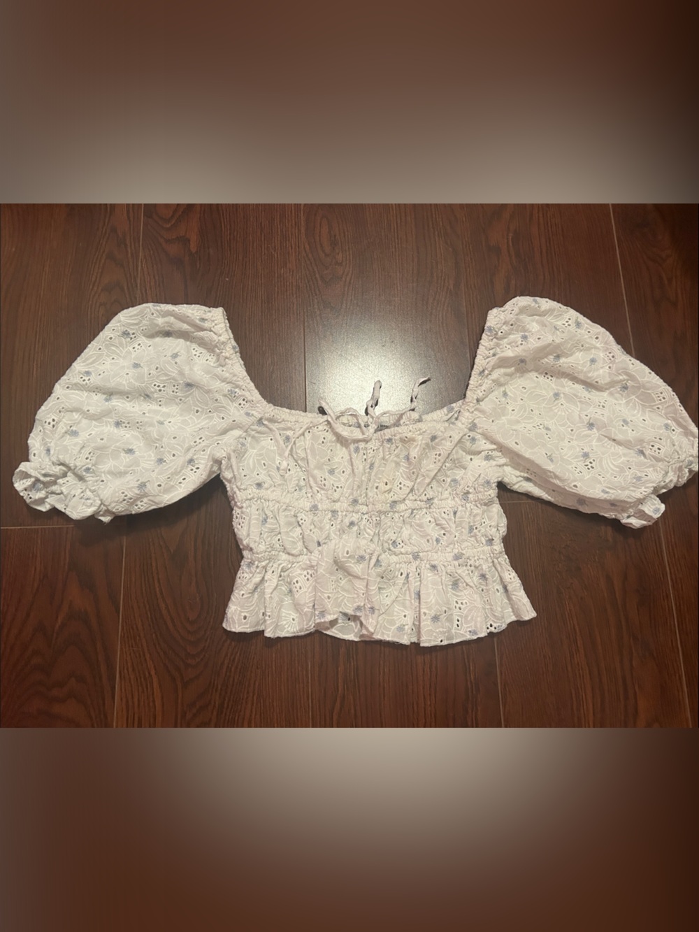Guess White Eyelet Puff Sleeve Cropped Blouse